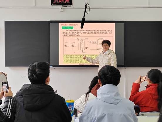 c846abf8dd1b6382e65480bc75812084